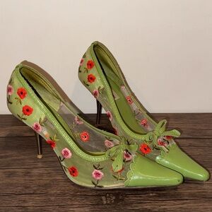 Elegant Floral Embroidered Heels